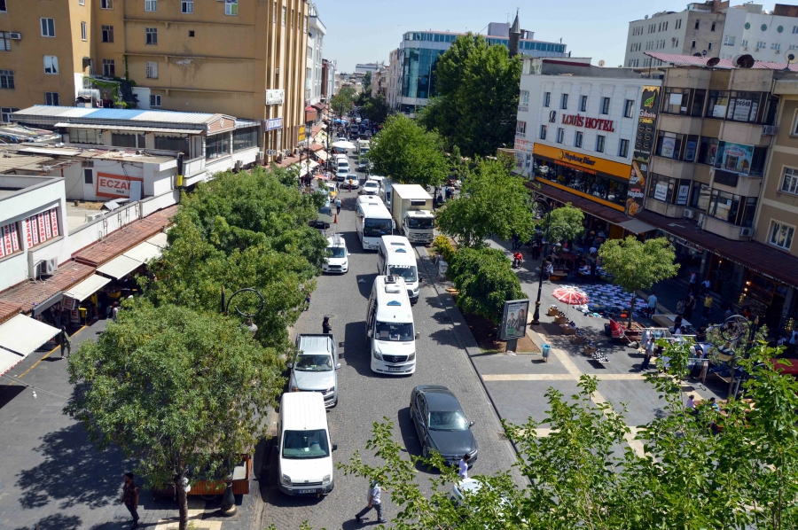 Diyarbakır'ın en işlek caddelerinden biri bayramda trafiğe kapalı olacak