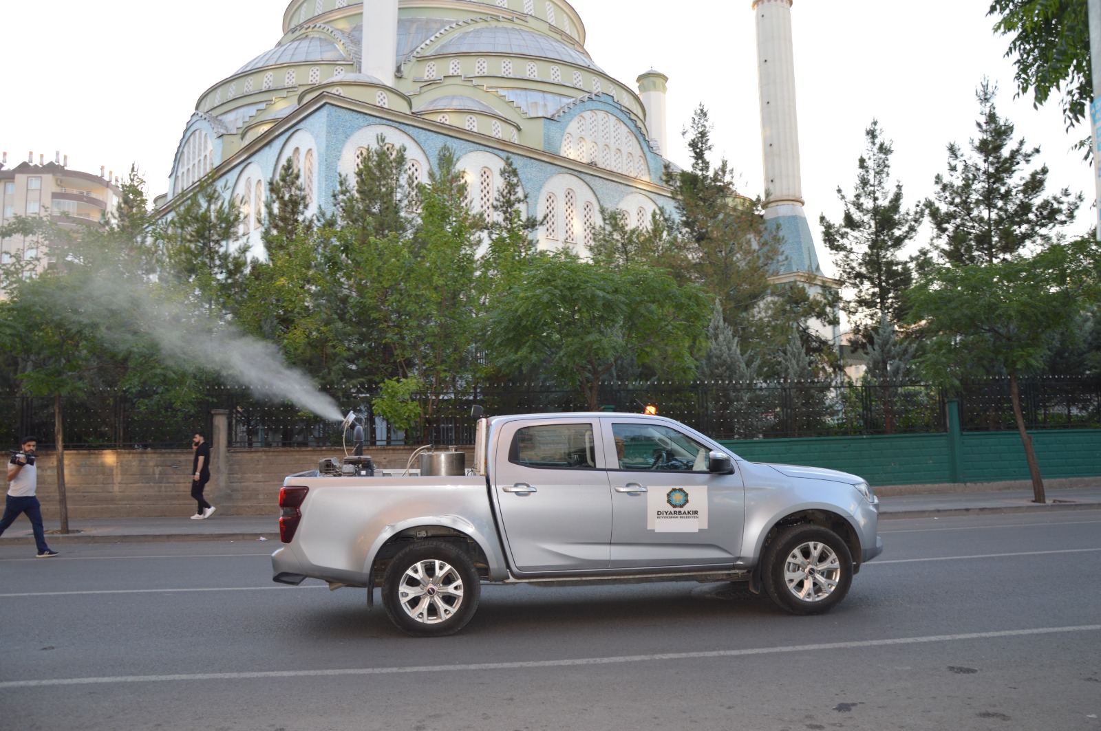 Diyarbakır'da ilaçlama çalışmaları sürüyor