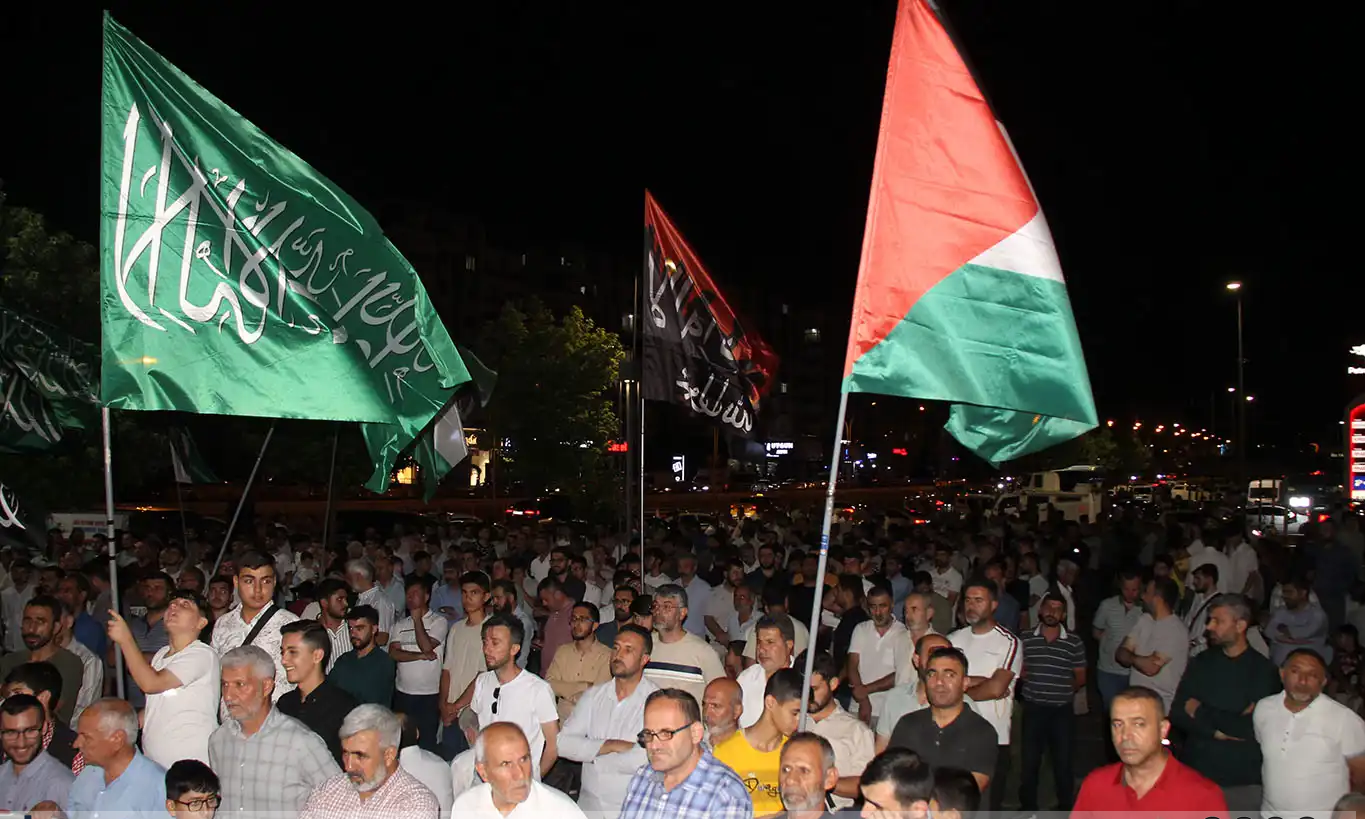 Diyarbakır'da Gazze için nöbet