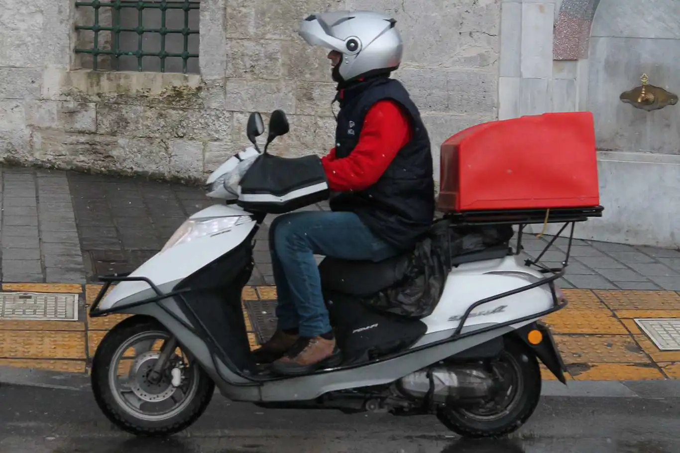 Bakan Şimşek'ten bahşiş ve motokuryelere ilişkin açıklama