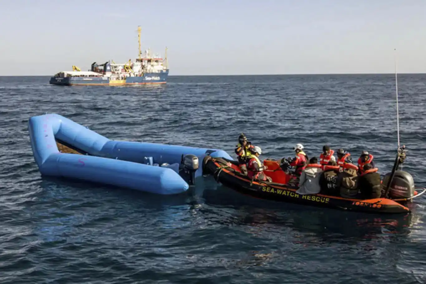 İtalya'da 34 göçmen hayatını kaybetti, onlarca kişi kayıp