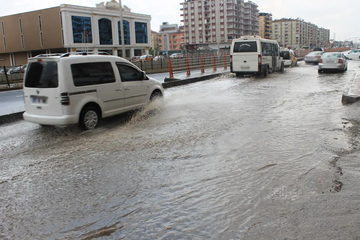 Meteorolojiden Diyarbakır için kuvvetli yağış uyarısı