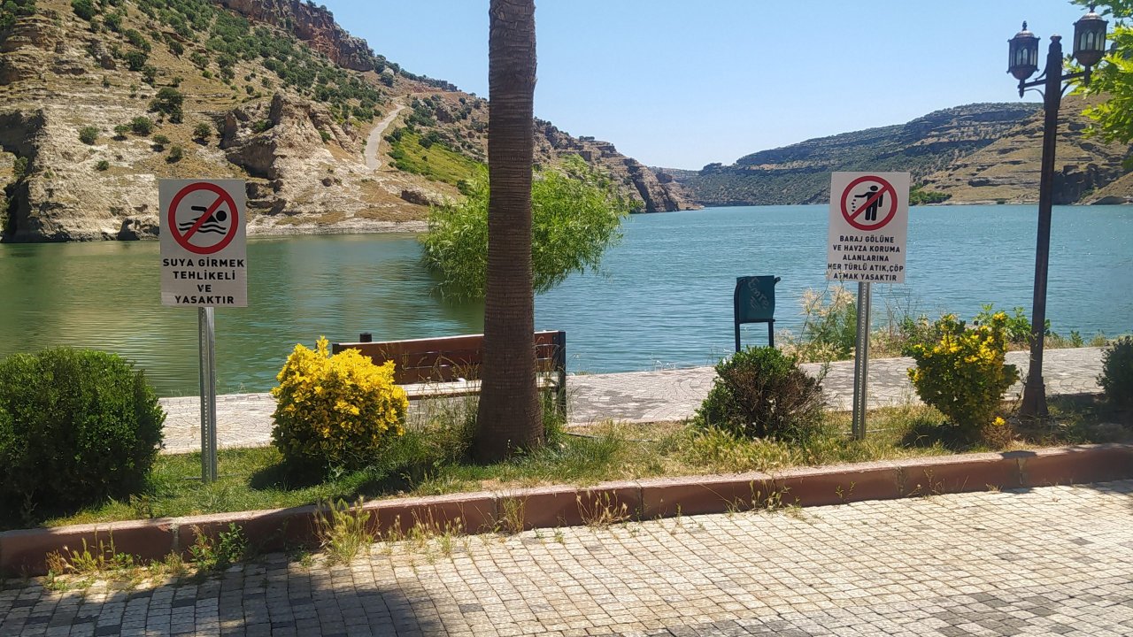 Dicle Barajı’na uyarı tabelaları yerleştirildi