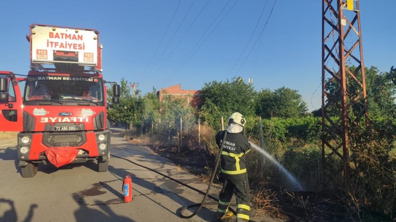 Elektrik tellerinin düştüğü bahçe alev aldı