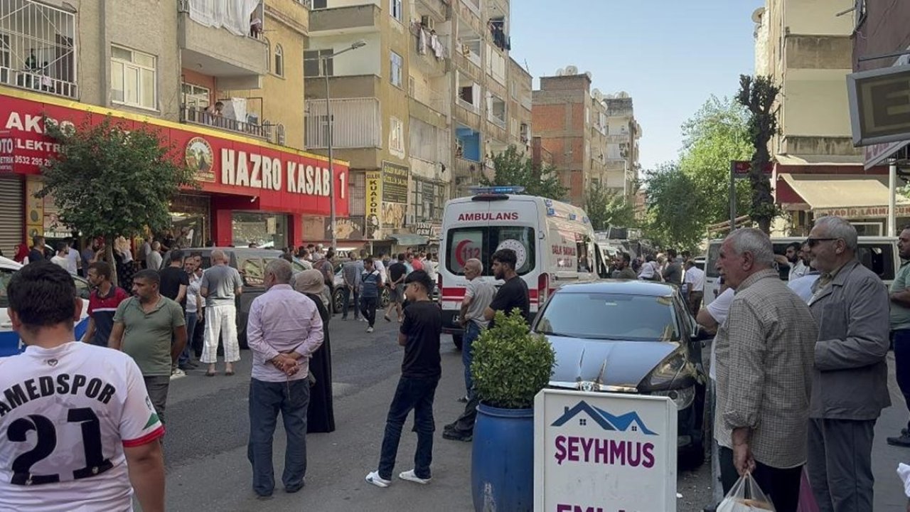 Diyarbakır’da aileler çatıştı: 2 ölü