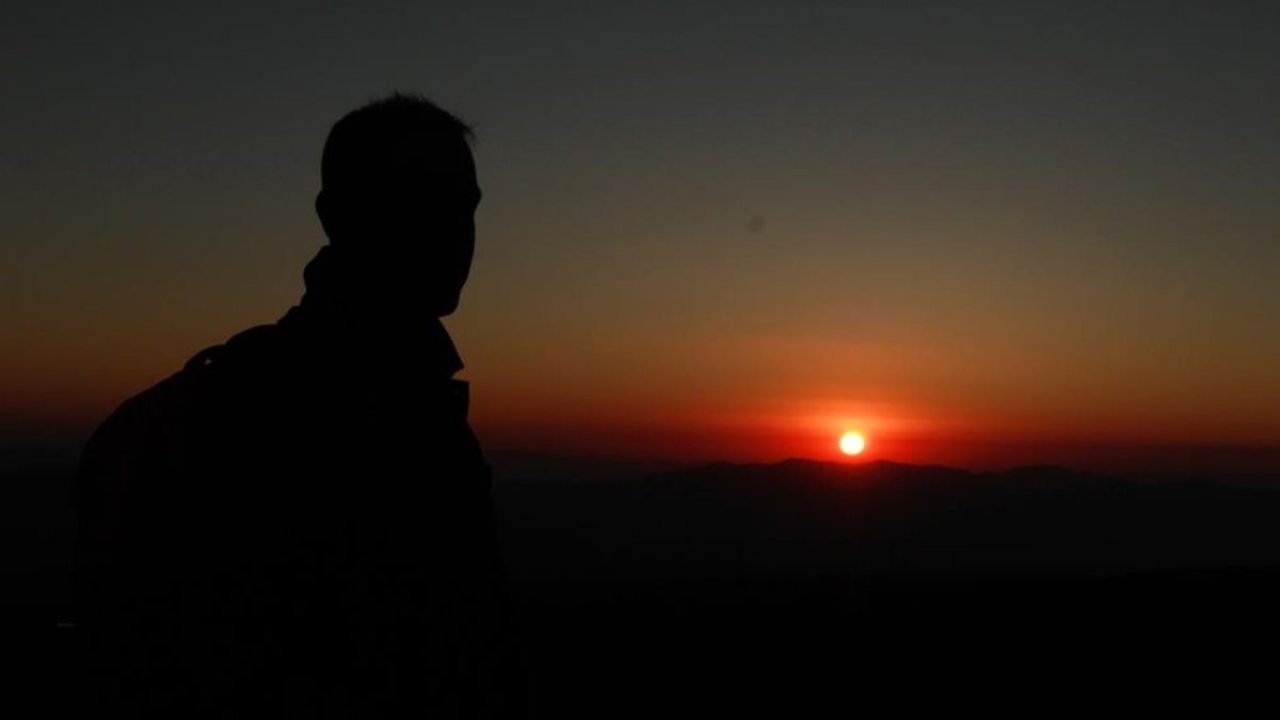 Nemrut’a rakip tepe: 3 bin 250 rakımdan güneş doğdu!