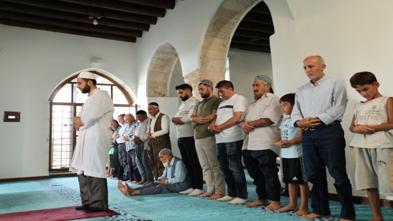 Diyarbakır'da 1375 yıllık cami: Çevre illerden namaza geliyorlar