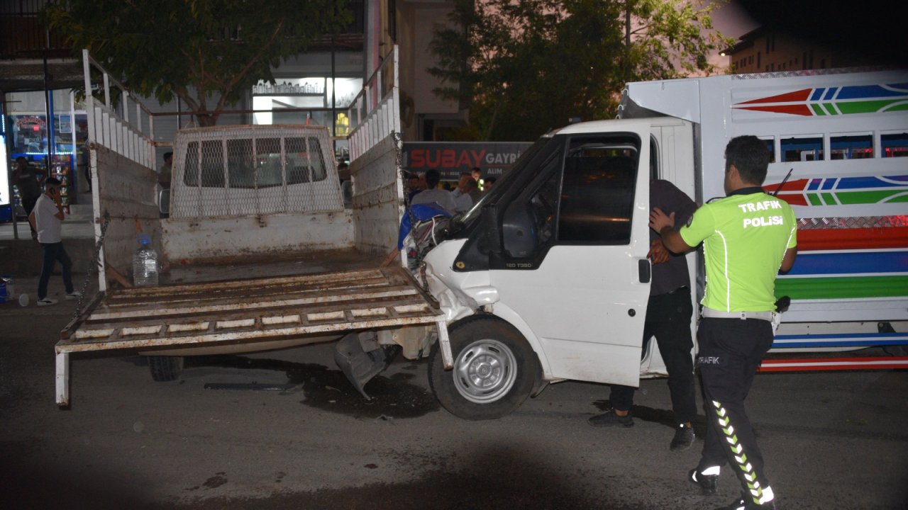 Siverek’te kamyonlar çarpıştı: 3’ü çocuk 4 kişi yaralandı