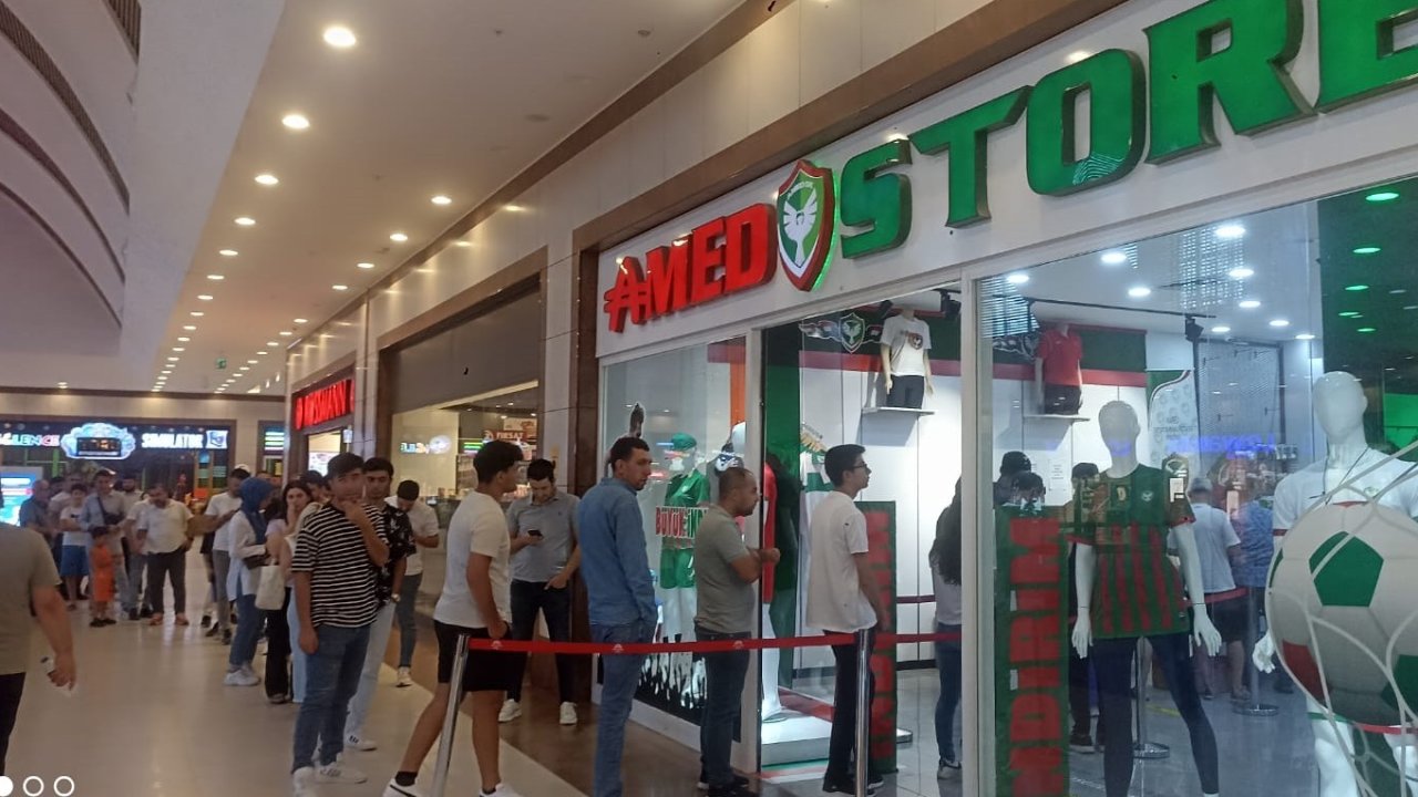 Maça 4 gün kaldı: Amedstore’de kuyruklar uzadı!