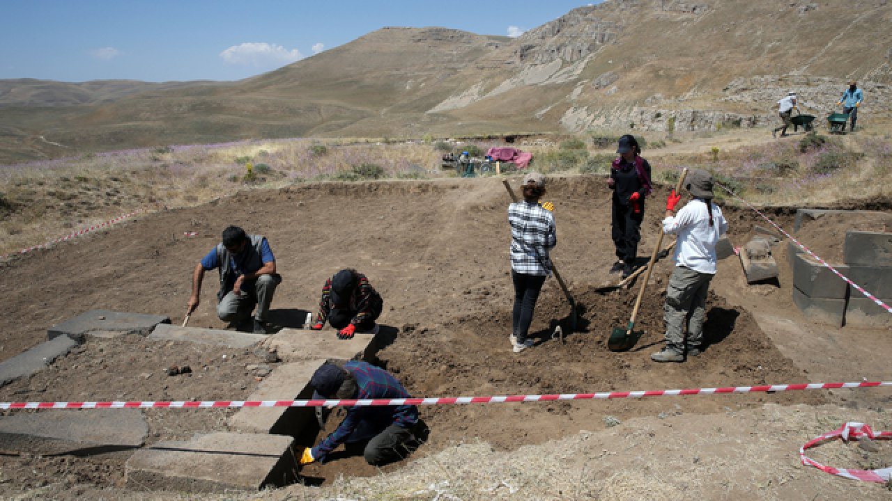 Urartu Kalesinde yeni buluntular ortaya çıktı