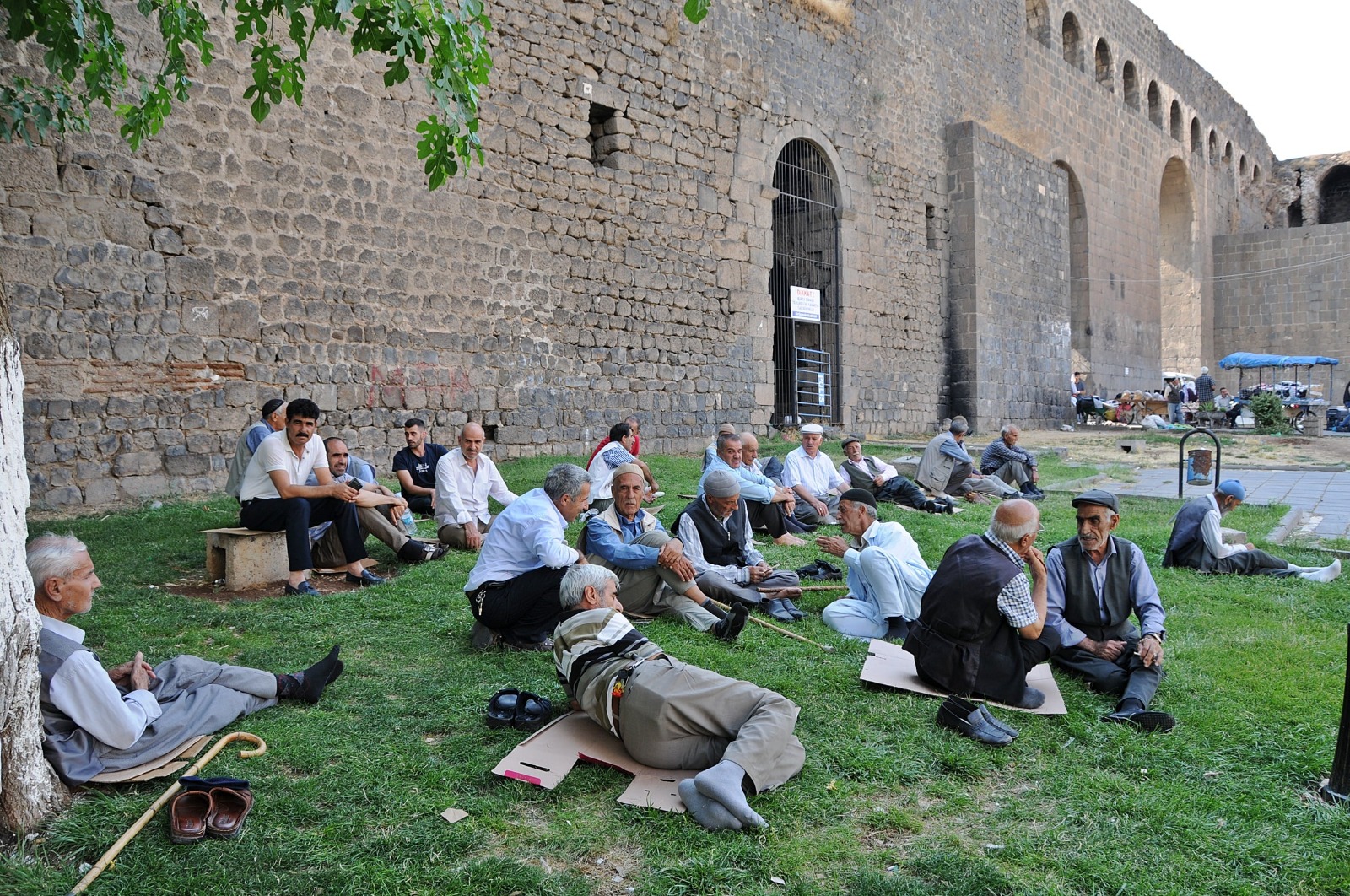 Diyarbakır’daki belediyeden uyarı: Dışarı çıkmayın!