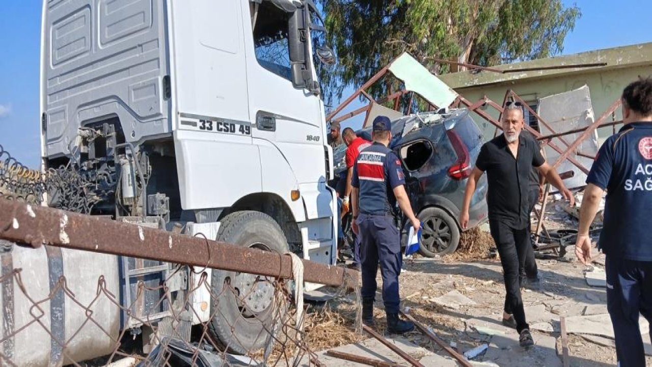 Tır ile otomobil kafa kafaya çarpıştı: 1 ölü, 6 yaralı