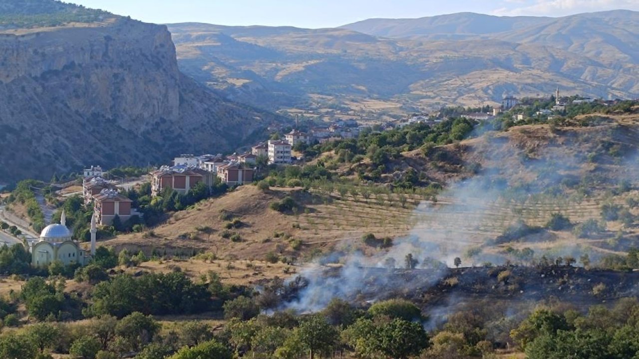 Çemişgezek’te korkutan yangın: Yerleşim yerine sıçramadan söndürüldü