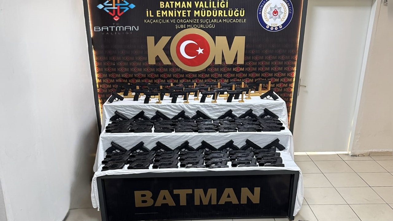 Batman'da binlerce silah parçası ele geçirildi: 2 tutuklama