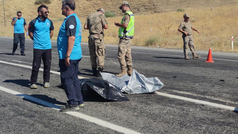 Van'da kaza: 2 ölü, 4 yaralı