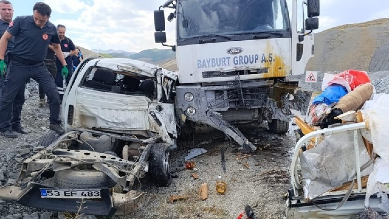 Erzurum’da feci kaza: 3 ölü, 3 yaralı