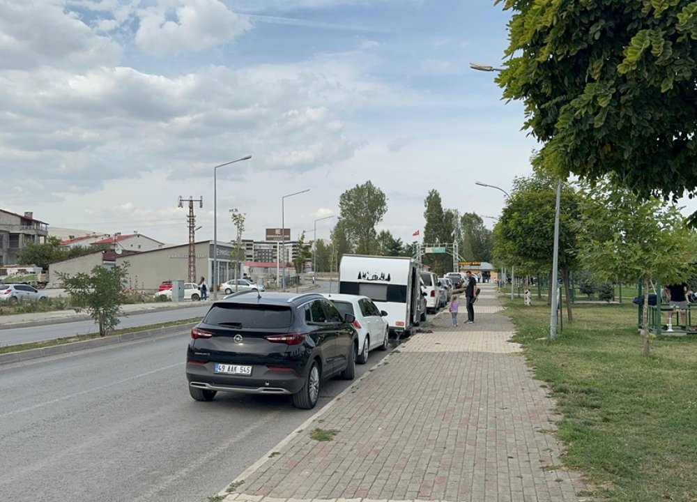 Bitlis’te yabancı kadın turiste bıçaklı saldırı: Yoğun bakıma alındı