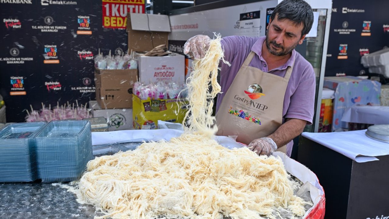 Gastronomin merkezinde düzenlenen festivale büyük ilgi