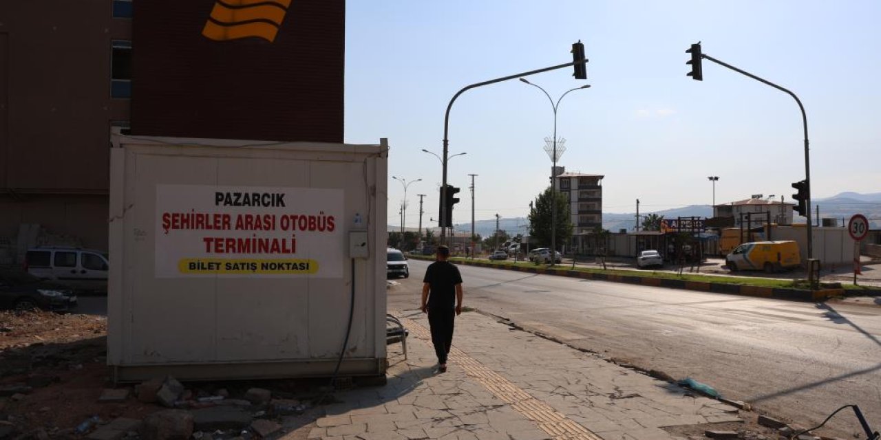 Pazarcık'ta ‘Otobüs Terminali’ konnteynerda hizmet veriyor