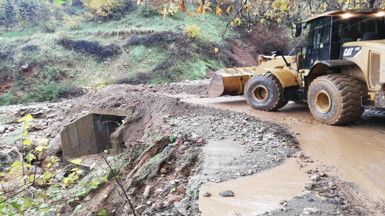 Batman’da sel ve heyelan: Yollar kapandı