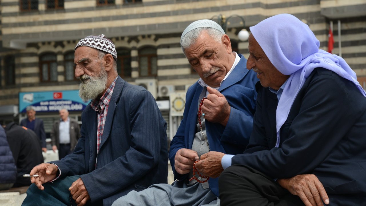 Yok olmayla karşı karşıya: Diyarbakır’da Zazaca konuşulacak