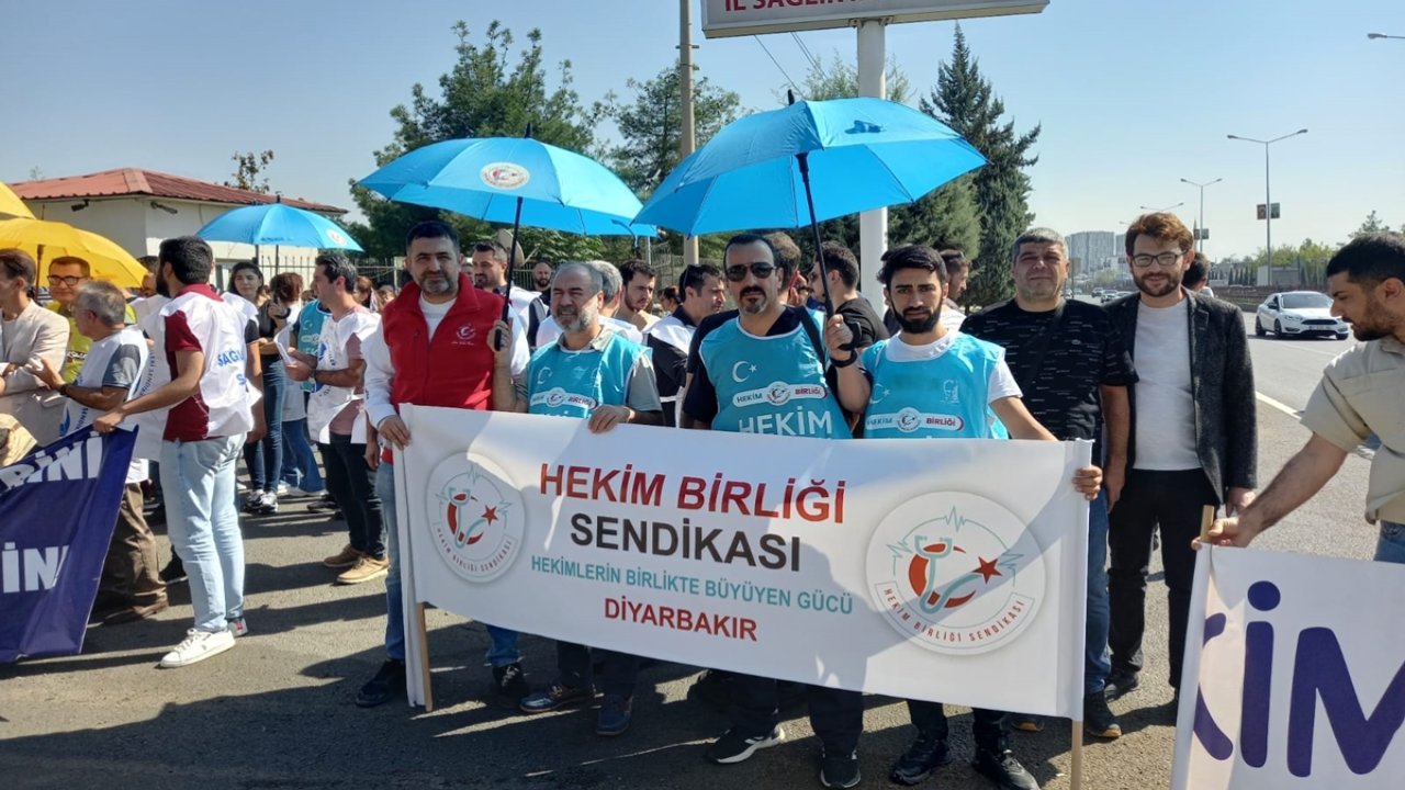 Diyarbakırlı hekimler 31 haftadır ‘Vergide Adalet’ talebiyle ses yükseltiyor