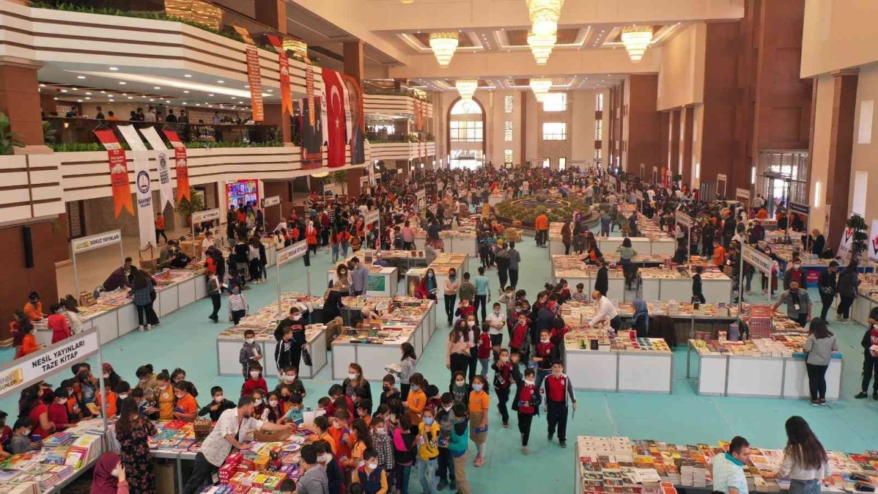 Gaziantep'te yarın kitap fuarı başlıyor