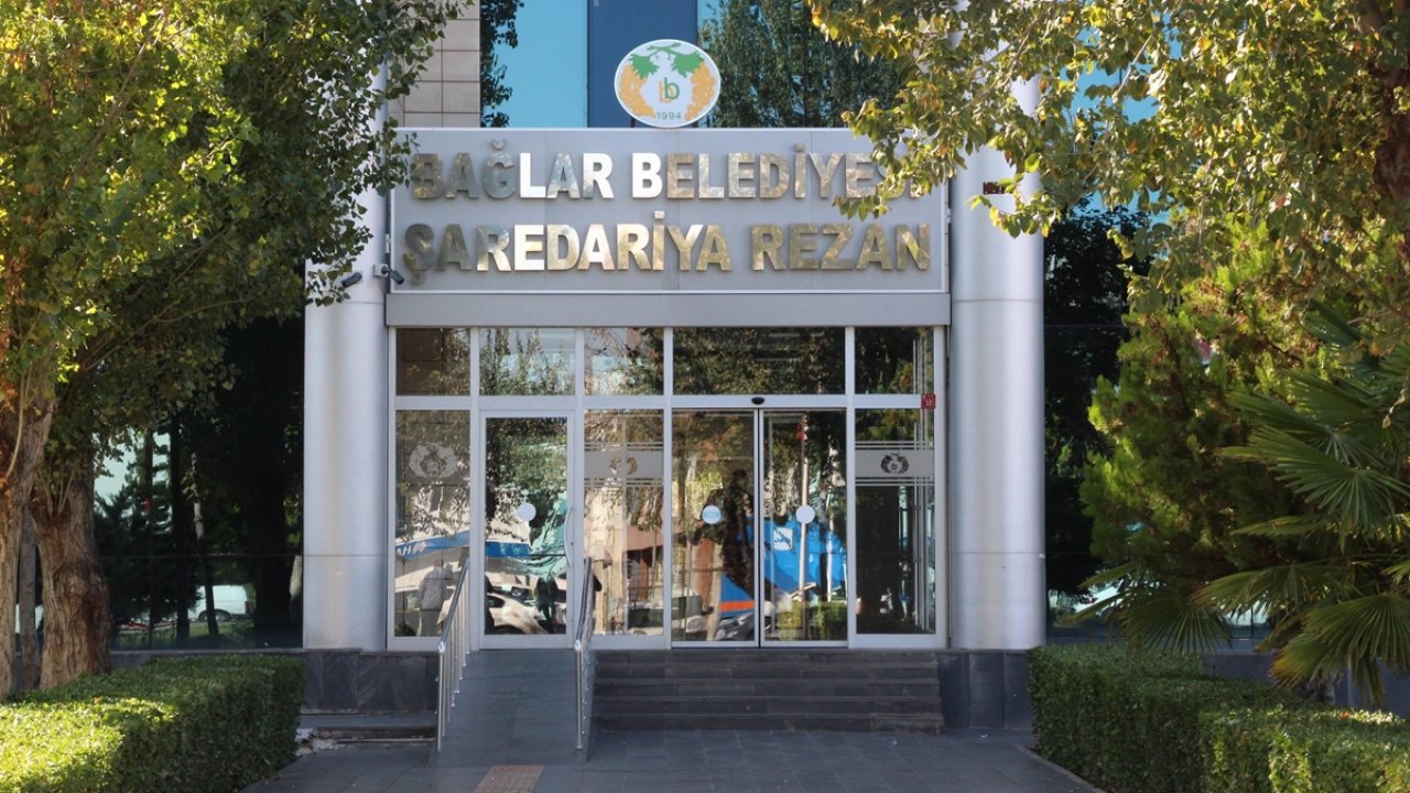 Diyarbakır Bağlar Belediyesi’nden felçli hastaya destek