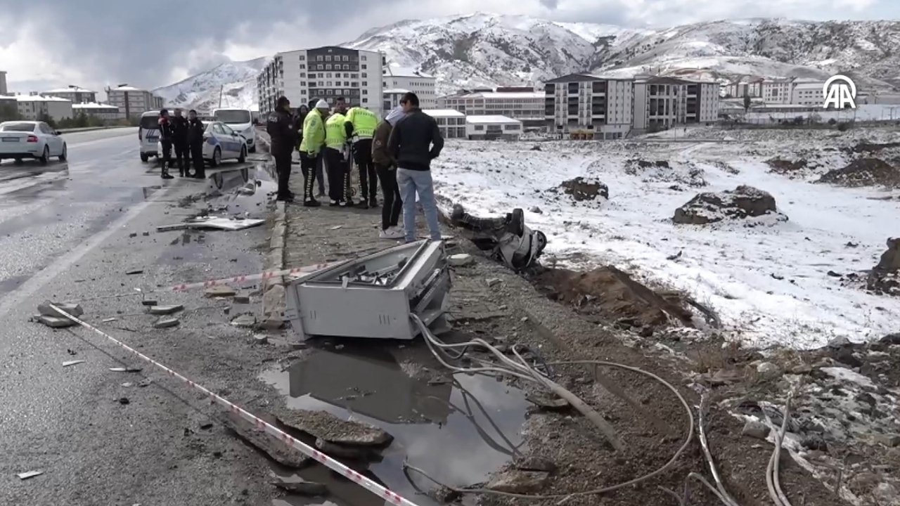 Bitlis'te otomobilin çarptığı yaya hayatını kaybetti