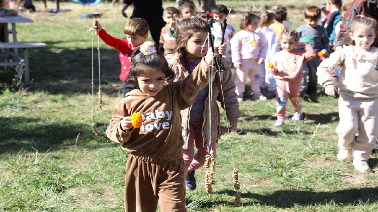 Diyarbakır Büyükşehir’den çocuklara bağbozumu etkinliği