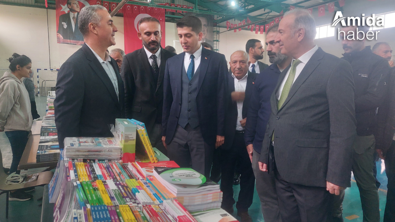 Diyarbakır'ın Çınar ilçesinde 1'inci kitap fuarı başladı