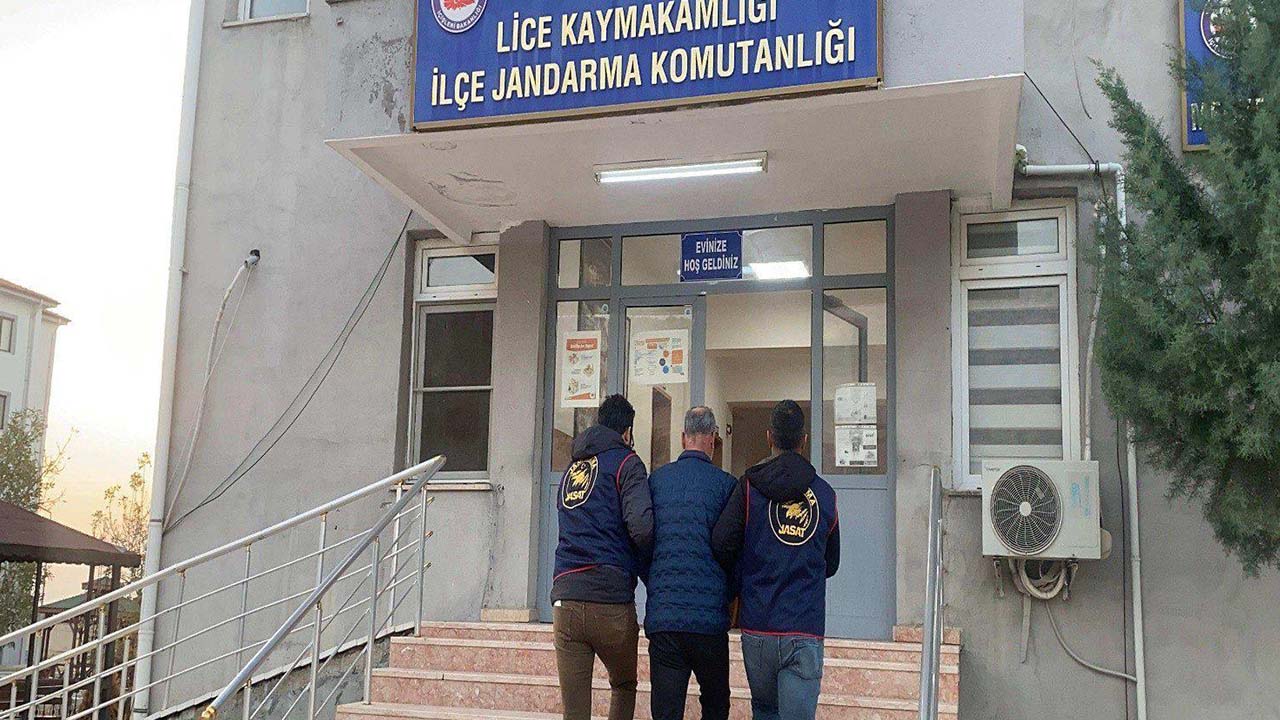 Diyarbakır'da birçok suçlardan aranan iki kişi yakalandı