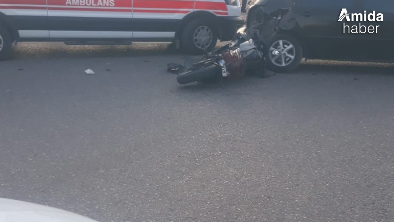 Şanlıurfa'da Otomobil ile Motosiklet Çarpıştı: 1 Yaralı