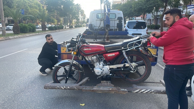 Adana'da trafik denetimi:  39 motosiklet trafikten men edildi