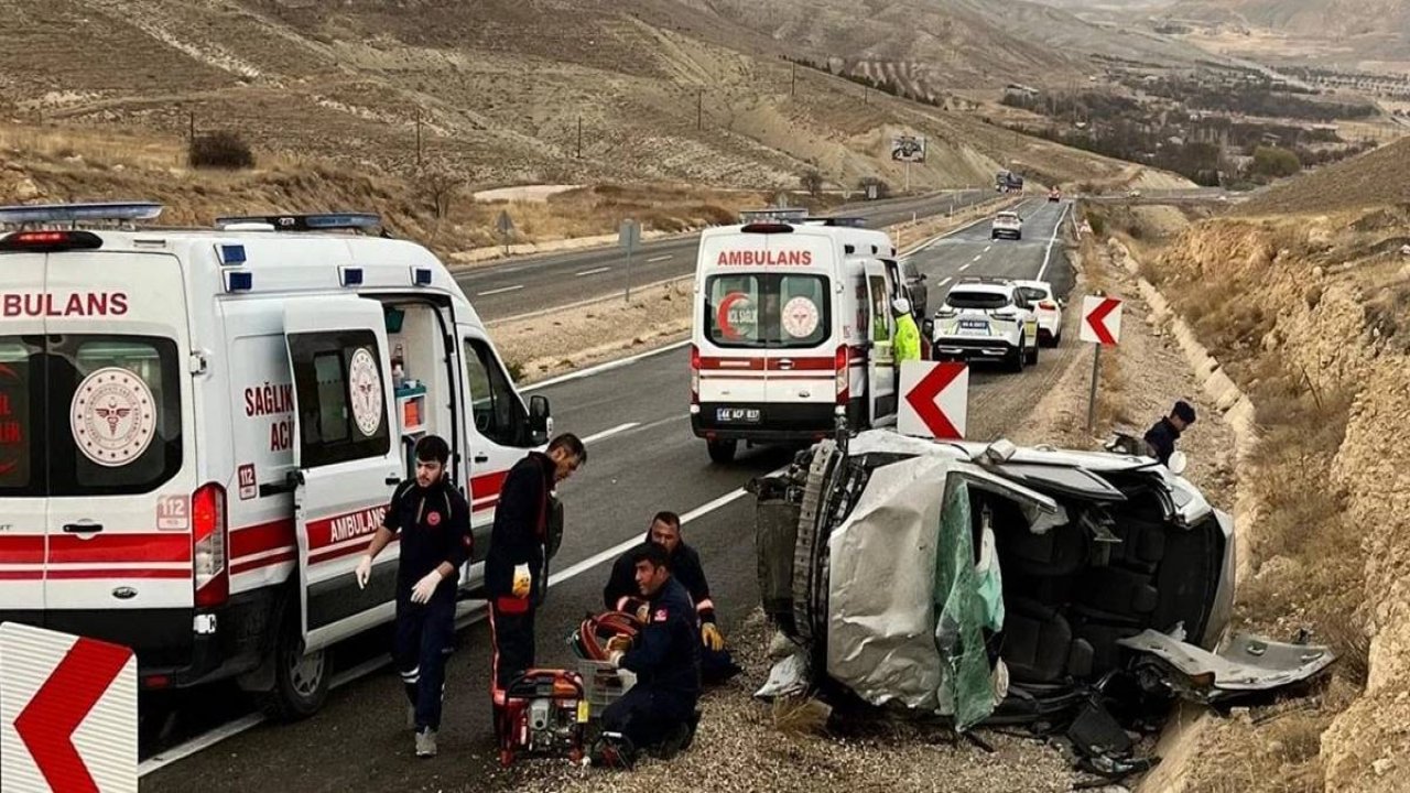 Şanlıurfa’da kaza: Baba ve bebek yaşamını yitirdi, anne ağır yaralı