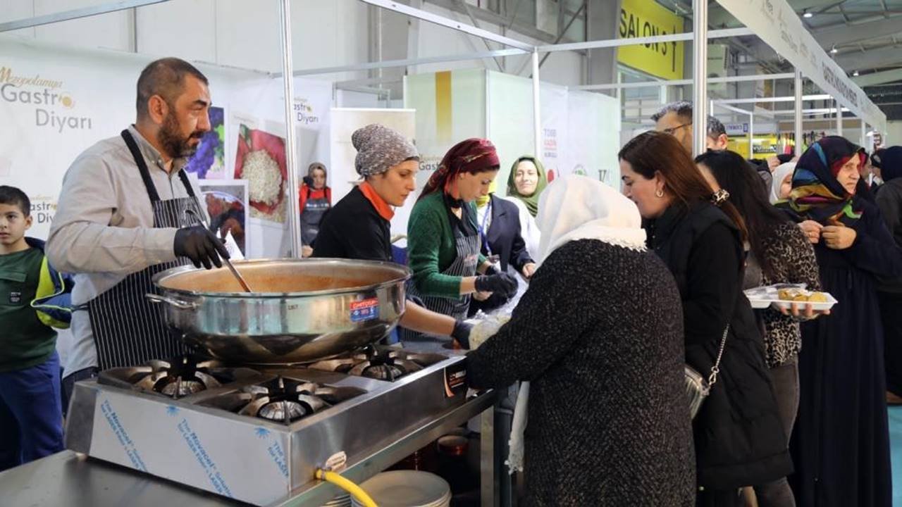 Diyarbakır Gurme Fuarı’na kadın kooperatifleri ürünleriyle renk kattı