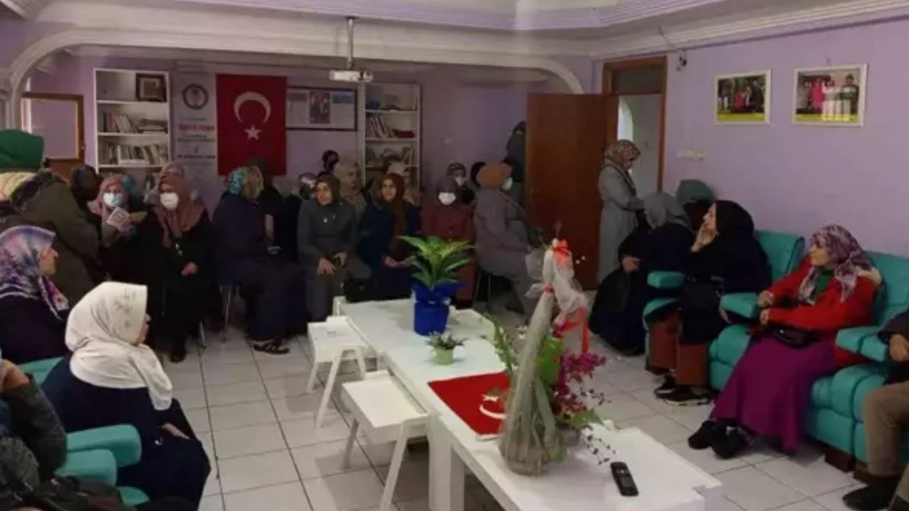 Diyarbakır'da kadın muhtarlardan kanser hastalarına anlamlı ziyaret