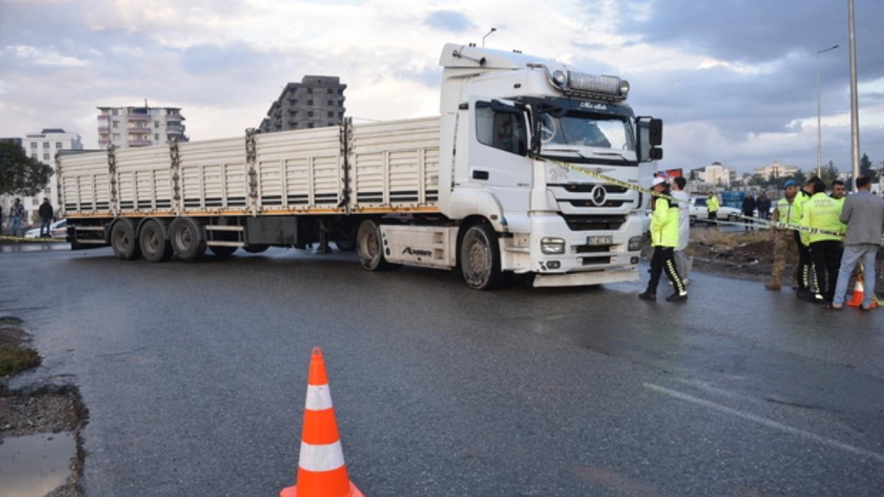 Şanlıurfa'da kaza geçiren öğretmen yaşamını yitirdi