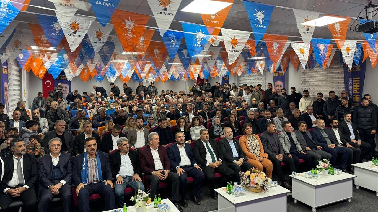 Diyarbakır AK Parti’de 3 ilçede kongre: Yeni başkanlar belli oldu