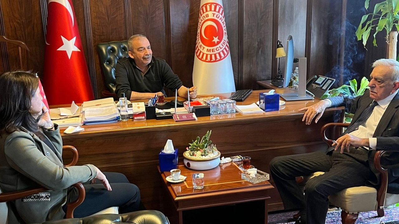 Ahmet Türk mecliste: Bahçeli ile görüşecek iddiası