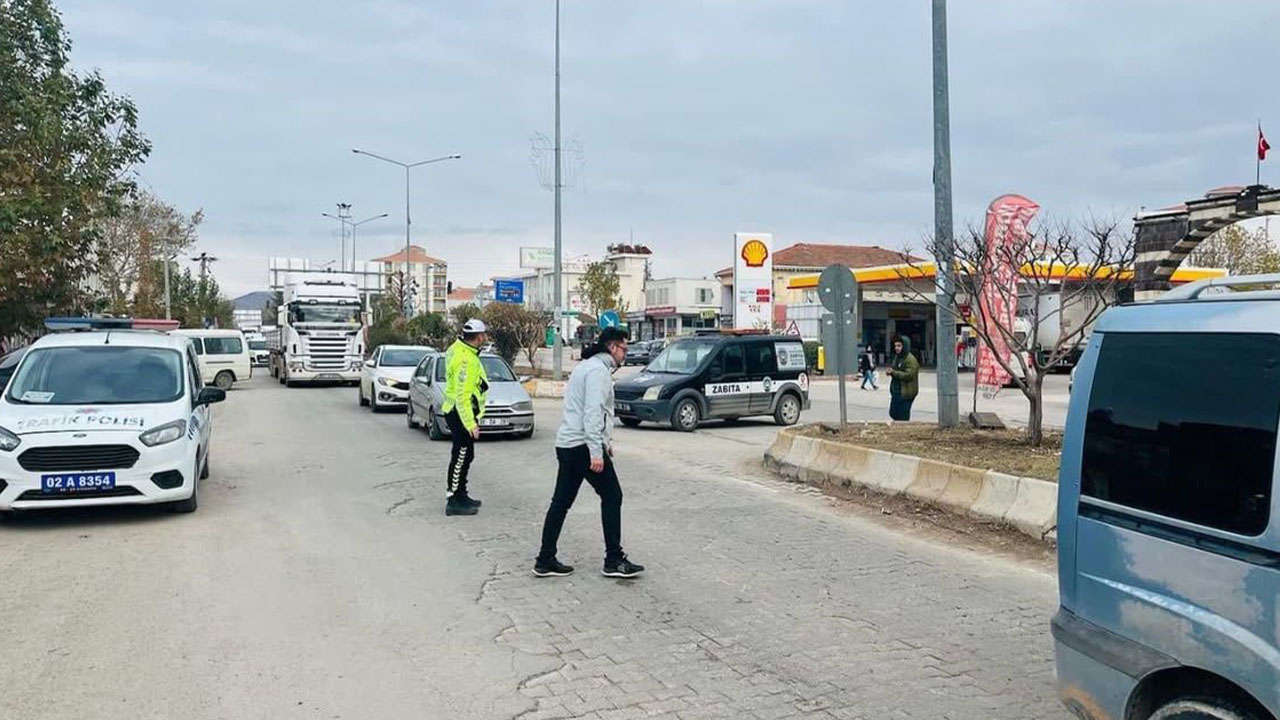 Adıyaman’da yayalara trafik eğitimi