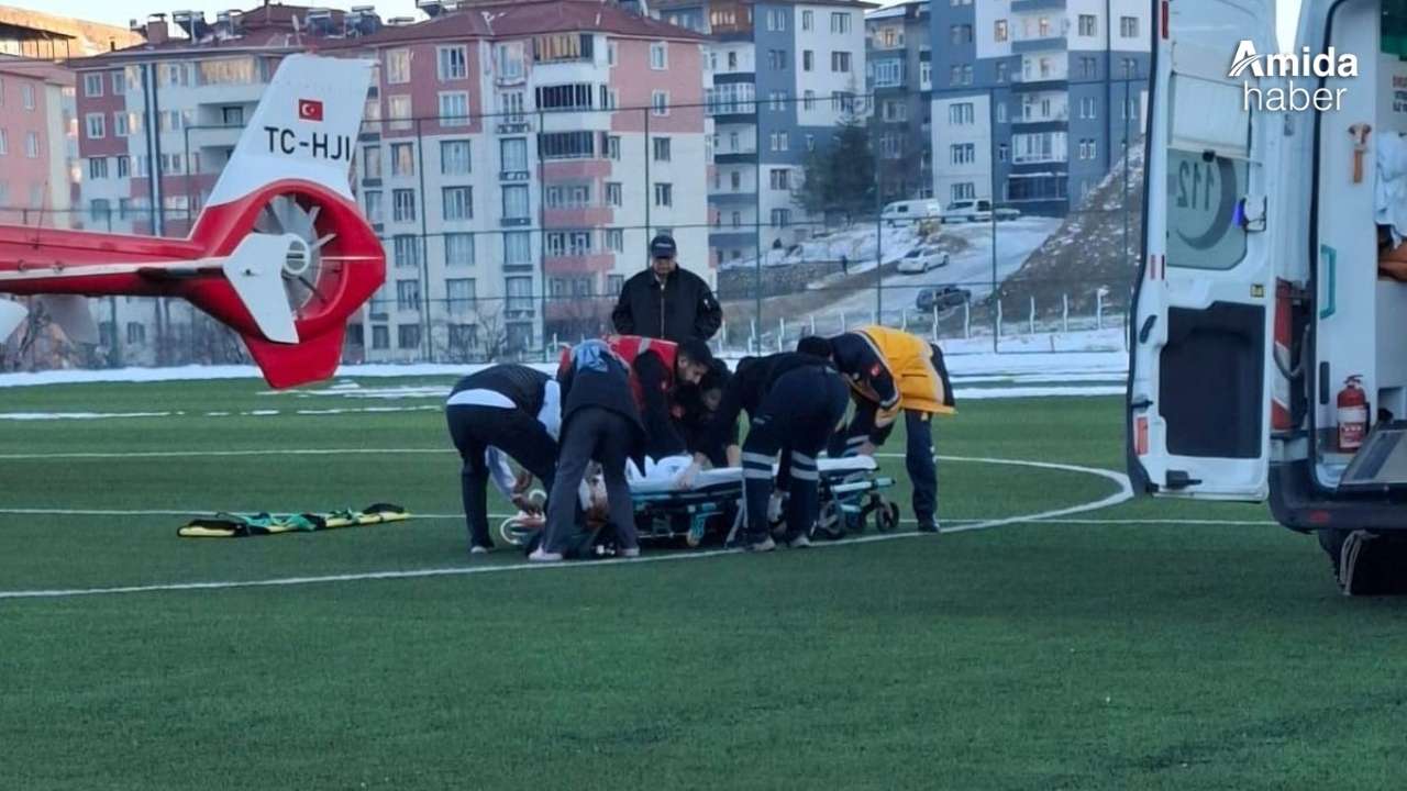 Malatya'da yaralanan genç için ambulans helikopter havalandı