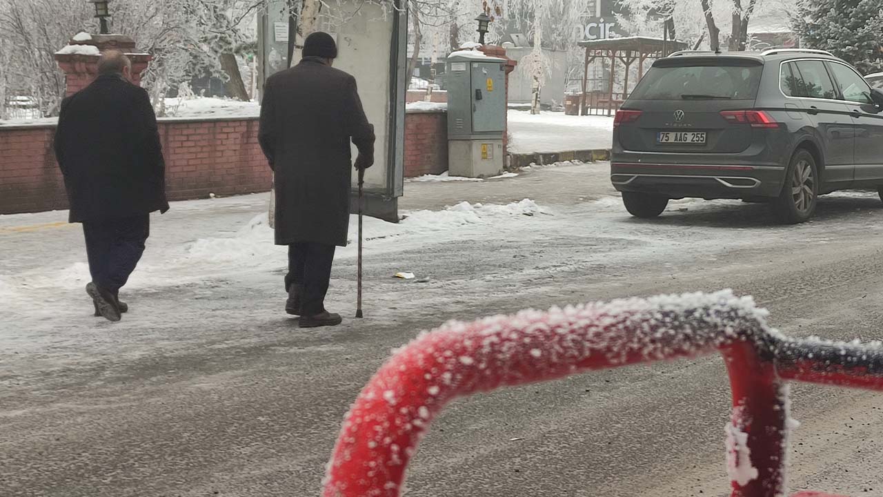 Ardahan’da kutup soğukları: Eksi 26 derece