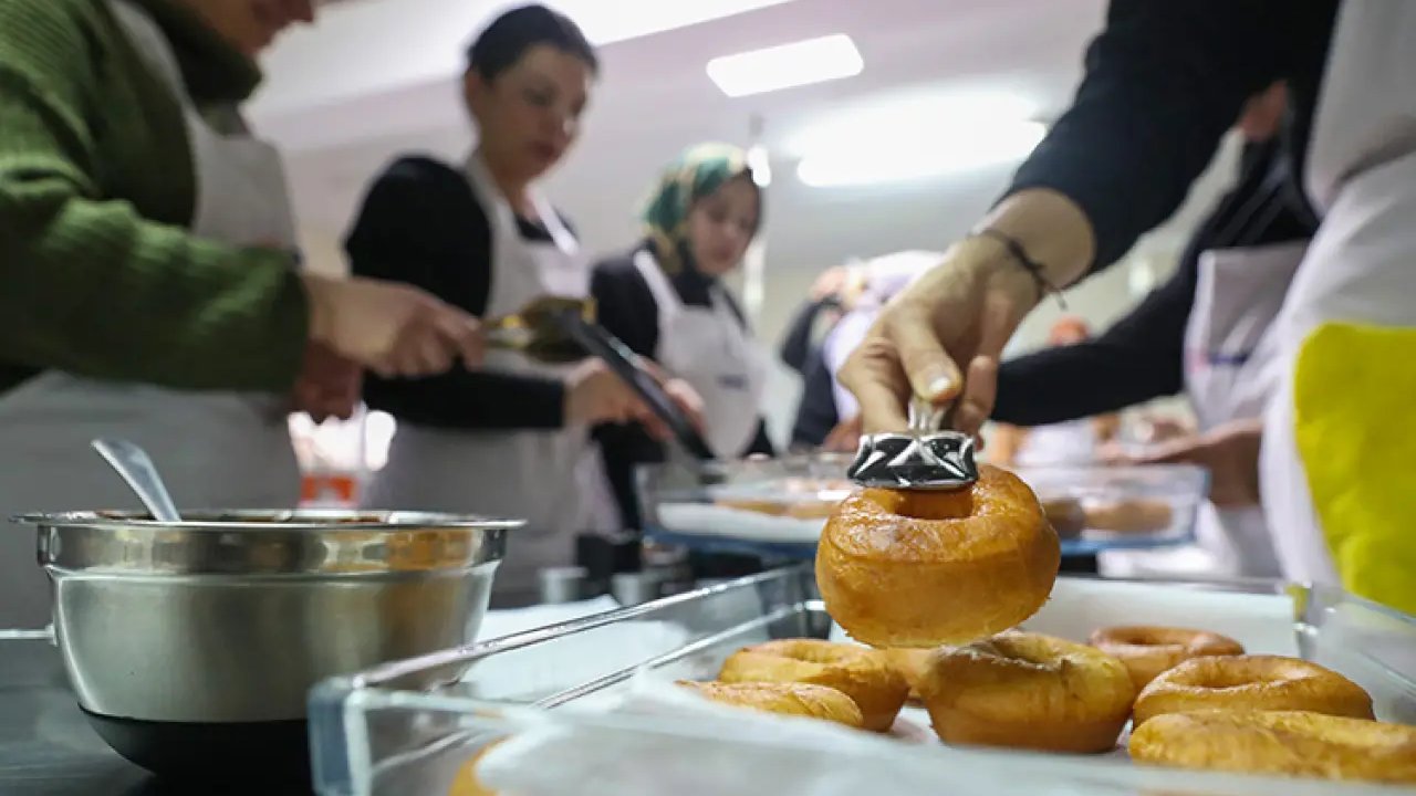 Diyarbakır'ın aşçı kadınları kurumların siparişini yetiştiremiyor