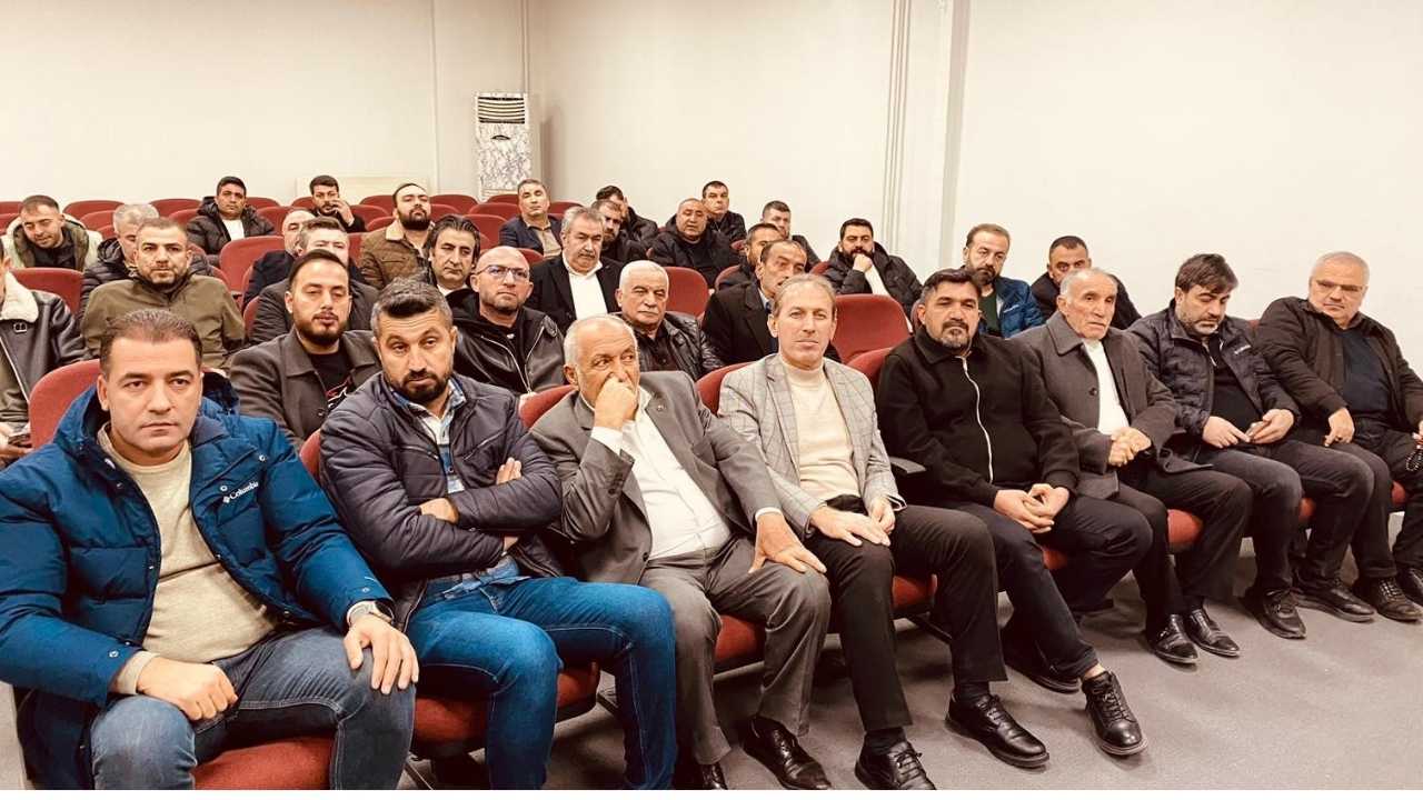 Siirt’te müteahhitler sorunlarını masaya yatırdı