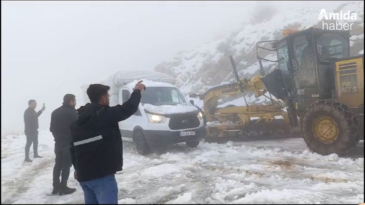 Diyarbakır'ın yüksek kesimlerinde kar seferberliği