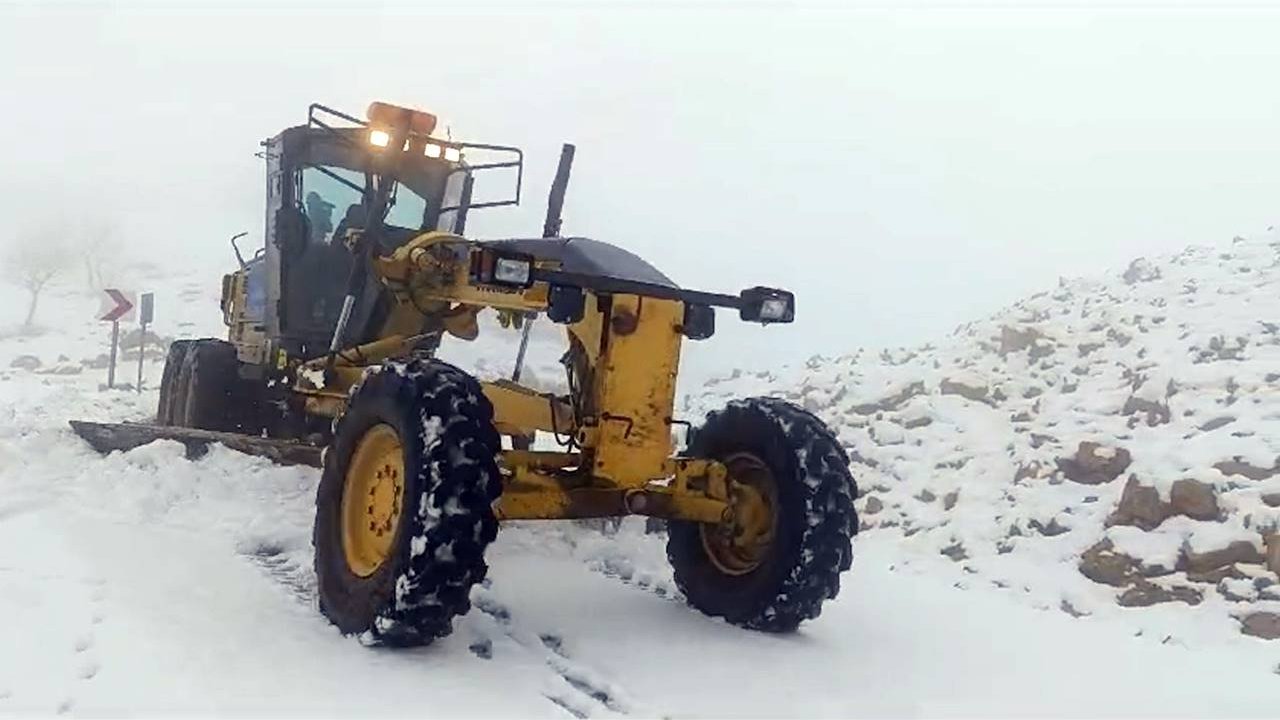 Batman, Siirt ve Şırnak'ta 77 yol kapandı