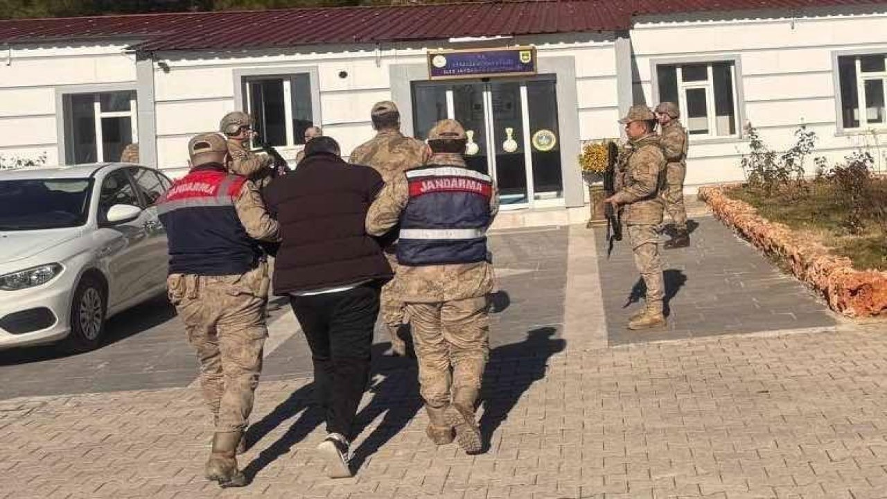 Diyarbakır’ın iki ilçesinde jandarma operasyonu: 2 firari yakalandı