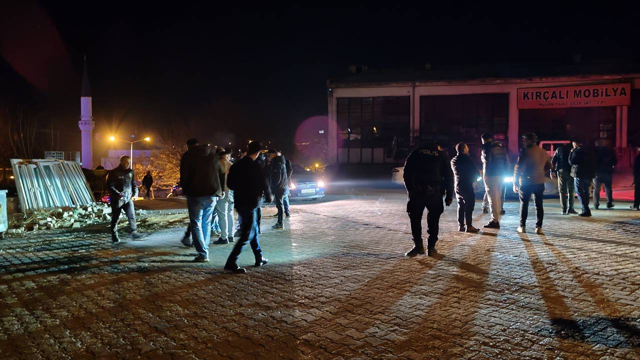 Adıyaman'da iş yeri kurşunlandı