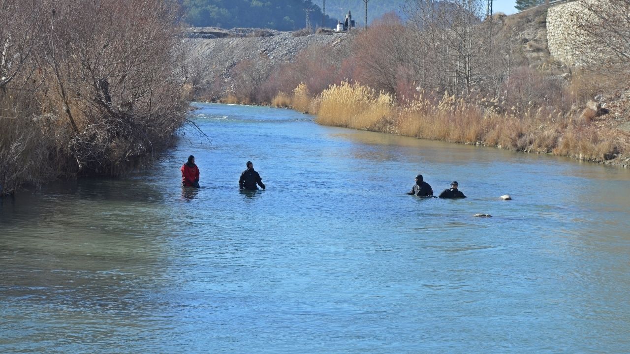 Adıyaman'da kayıp kadını arama çalışmaları devam ediyor